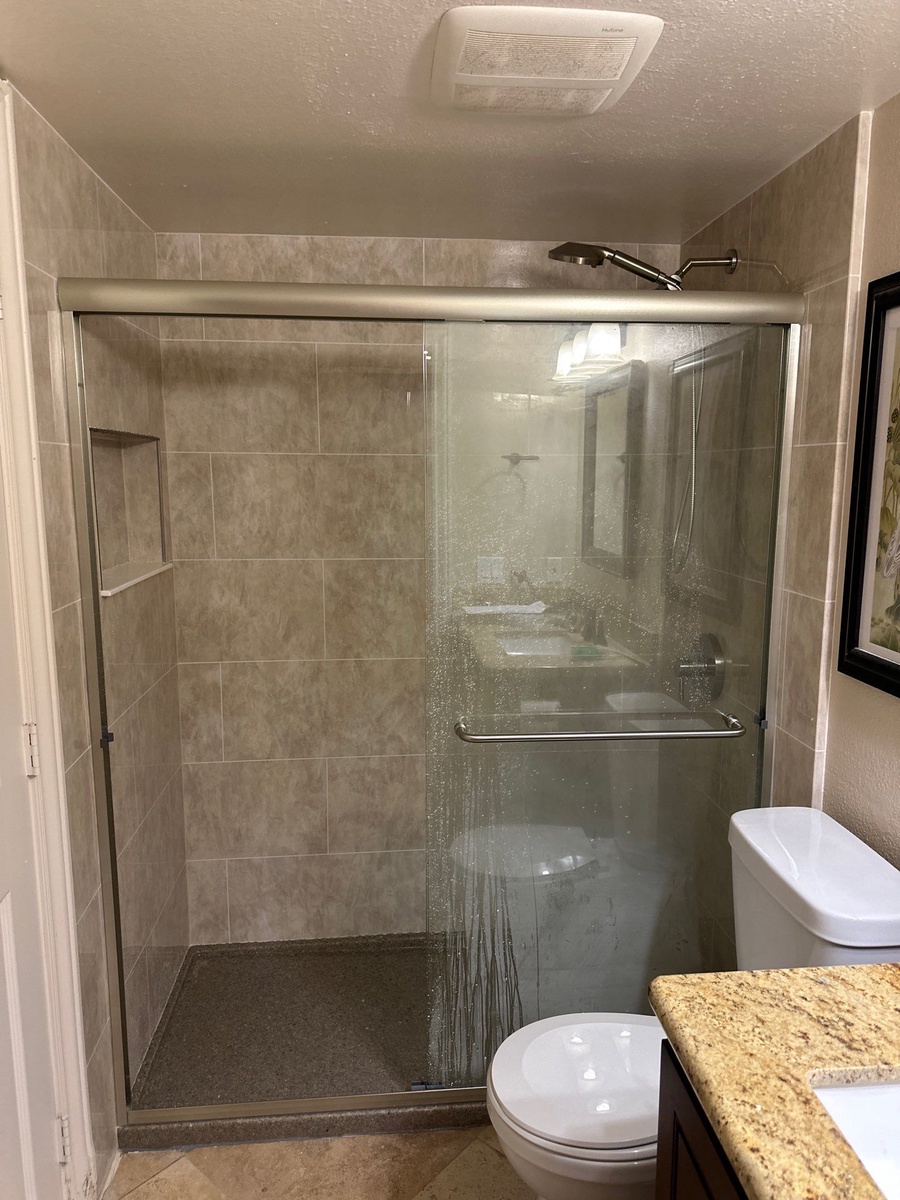 Fullerton, CA, 92833, US