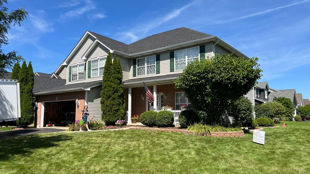178 Cascade Drive , Crystal Lake, IL, US