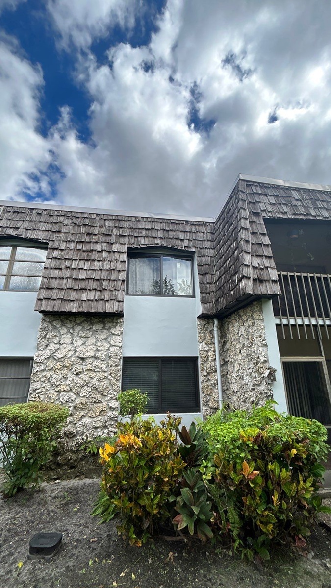3111 Oakland Shores Drive Apt F 208 , Oakland Park, FL, US