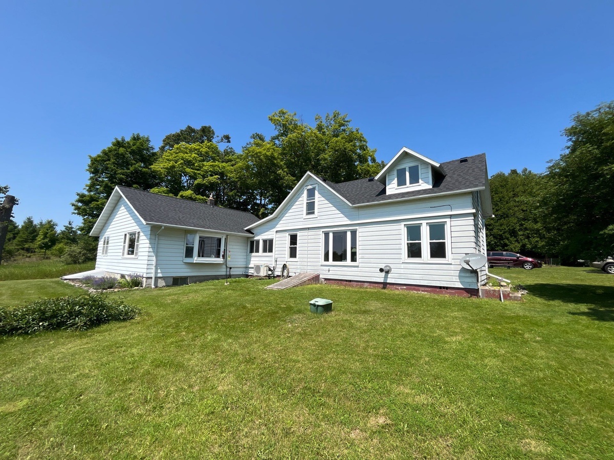 1823 Swenson Road , Washington, WI, US