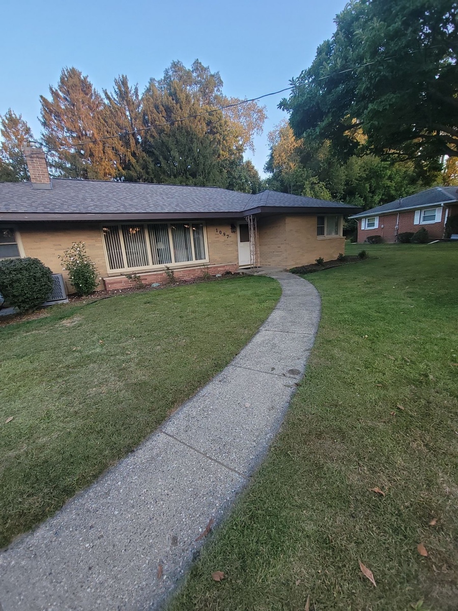 1097 Westfield Drive , Jackson, MI, US