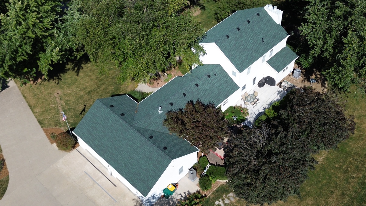 36748 Meadow Lane , Cumming, IA, US
