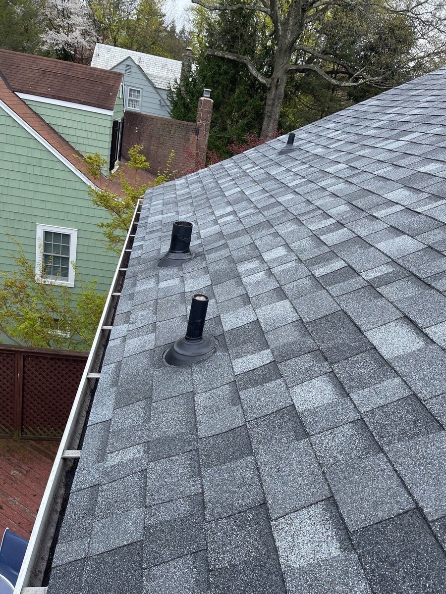 6 Dogwood Drive , West Orange, NJ, US