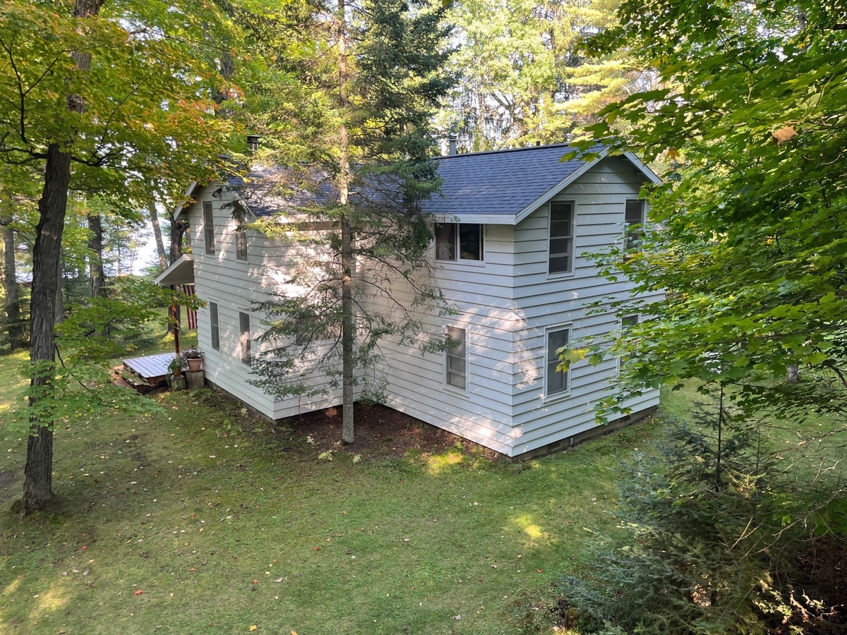 958 Golf Course Loop , Three Lakes, WI, US