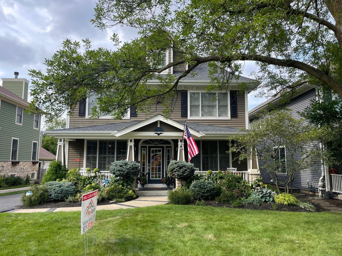 642 East Sunnyside Avenue , Libertyville, IL, US