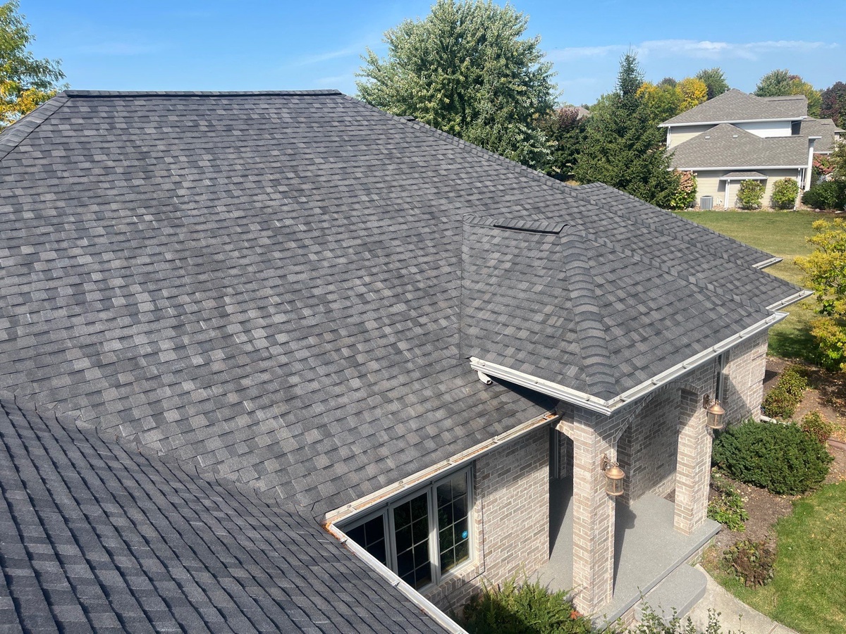 3049 Seafarer Way , Suamico, WI, US