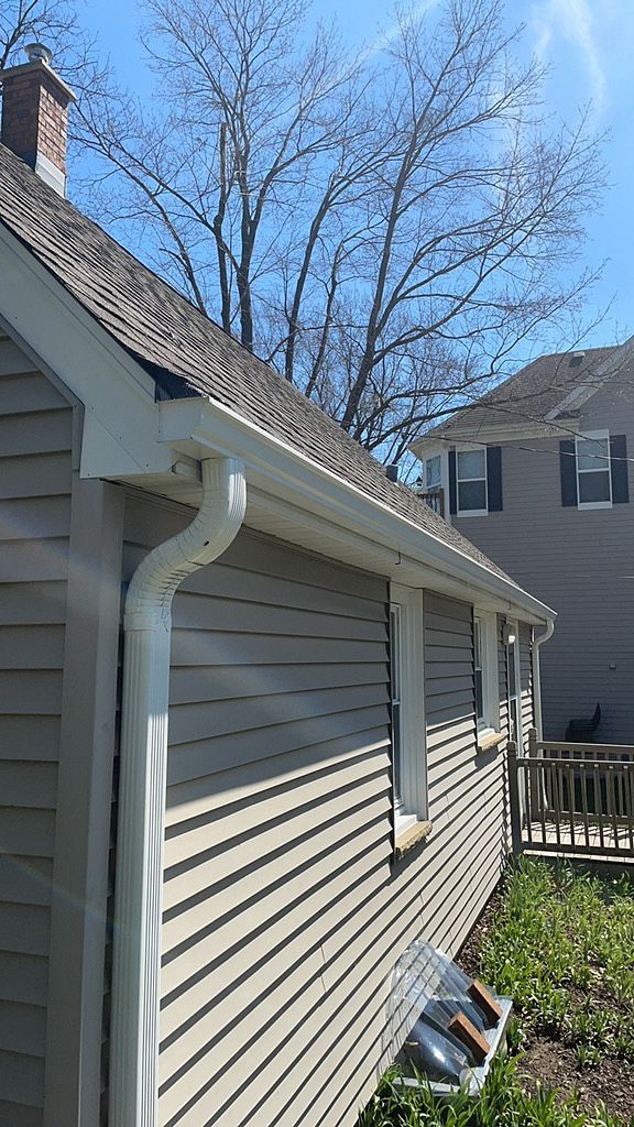 1244 North Breezeland Road , Oconomowoc, WI, US