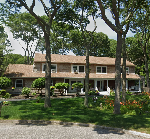 21 Andiron Lane , Brookhaven, NY, US