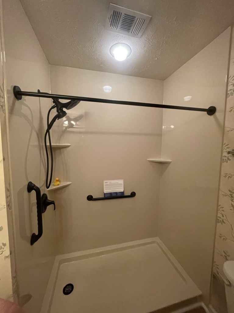 12 Lincolnshire Lane , Phenix City, AL, US