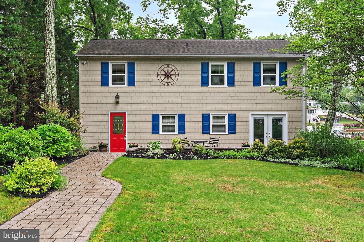 304 Rayford Drive , Pasadena, MD, US