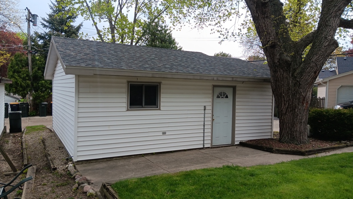 2822 South 112th Street , West Allis, WI, US