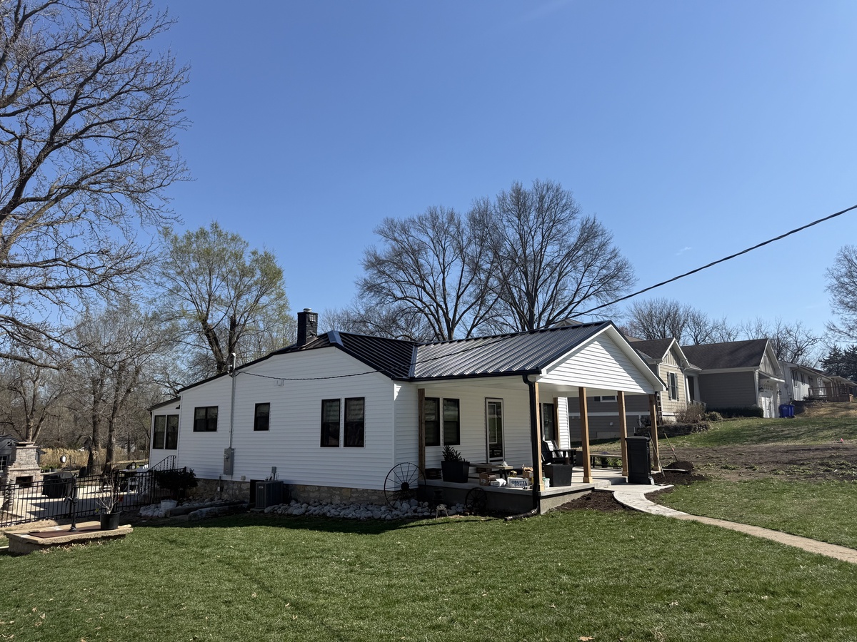 5241 Halsey Street , Shawnee, KS, US