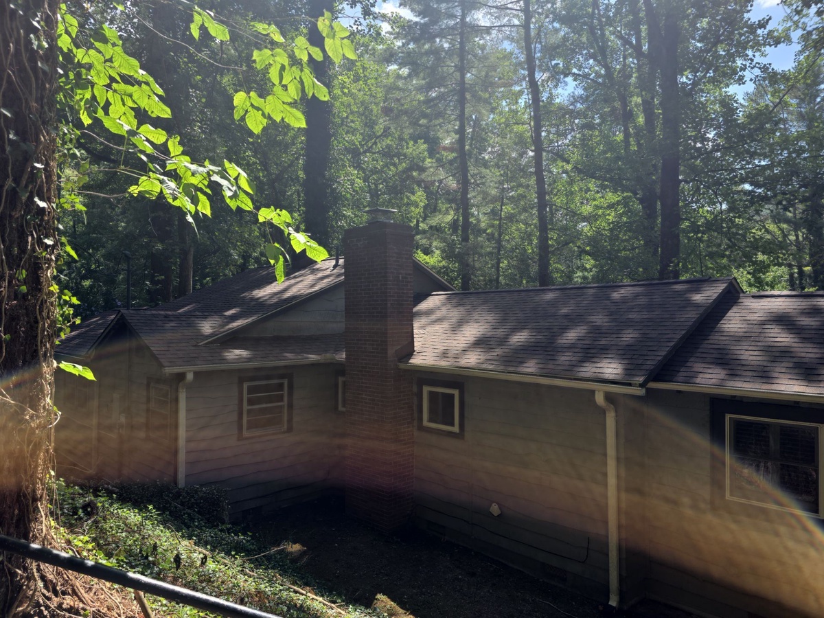 407 Turley Falls Road , Hendersonville, NC, US