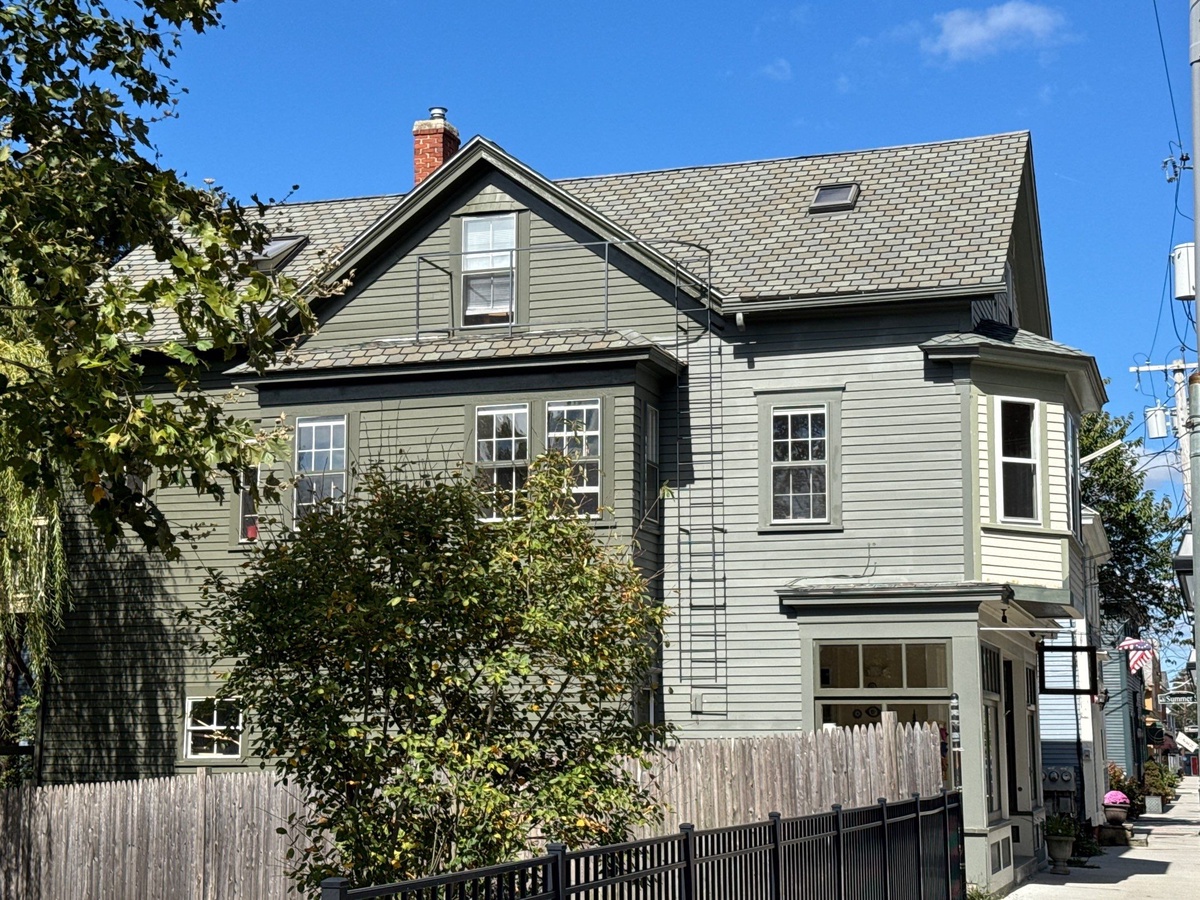 81 Water St , Warren, RI, US