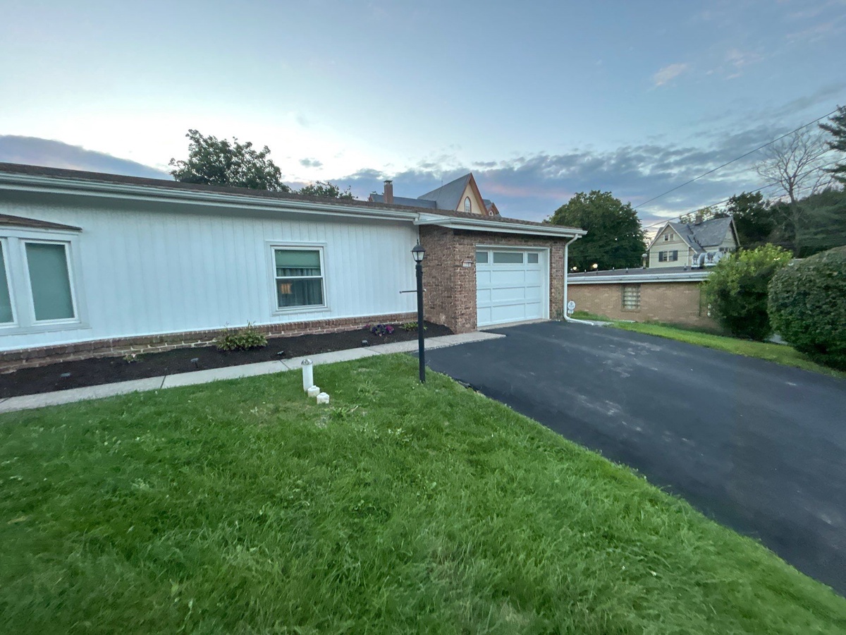 110 South 5th Street , Coopersburg, PA, US