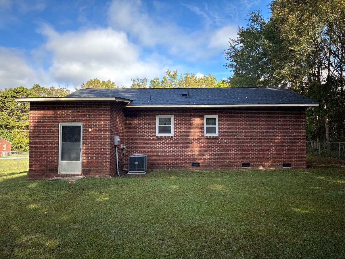 1331 Memorial Dr  , Lancaster, Sc, US