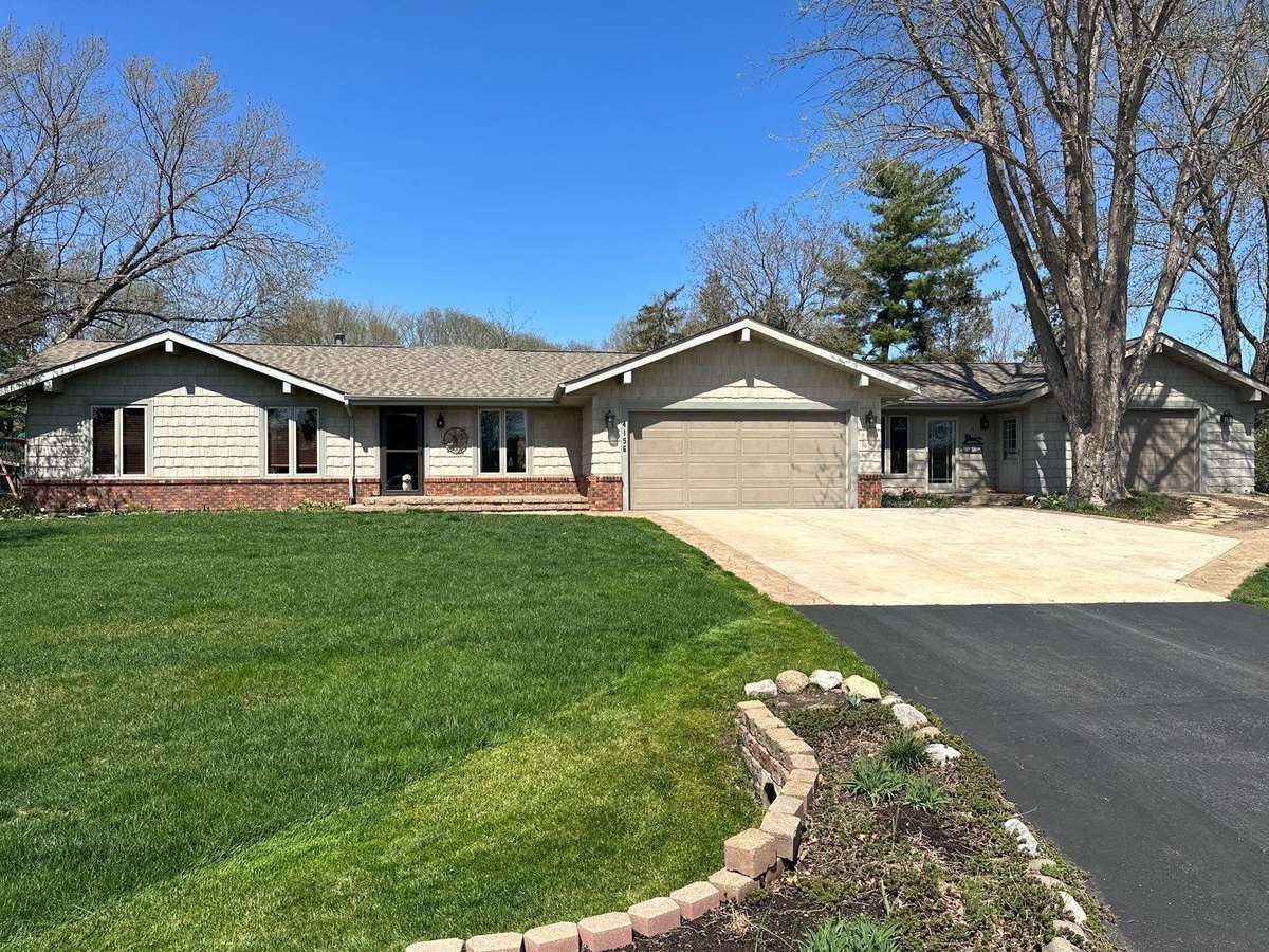 4156 Straw Lane , Roscoe, IL, US