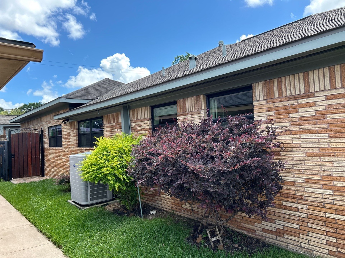 Houston, TX, 77061, US