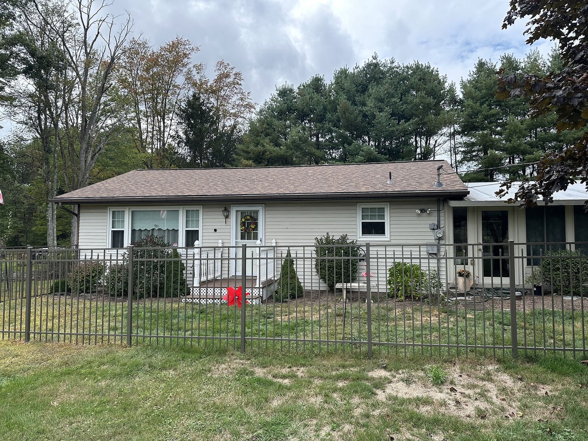 217 Elizabeth Street , Hawley, PA, US