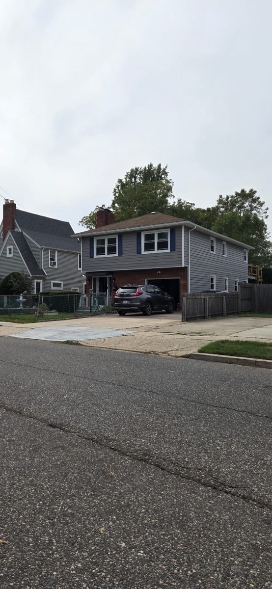 260 Bayview Avenue , Amityville, NY, US