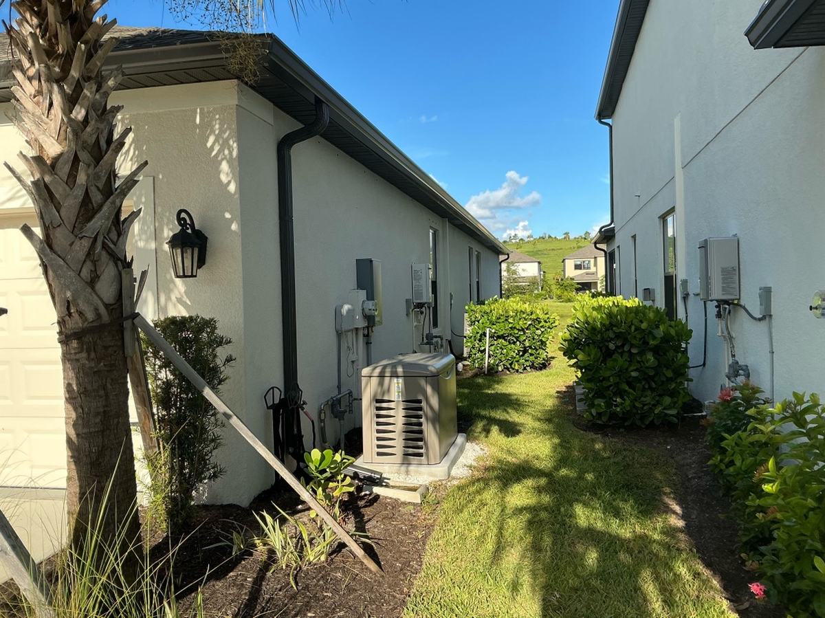 Bradenton, FL, 34203, US