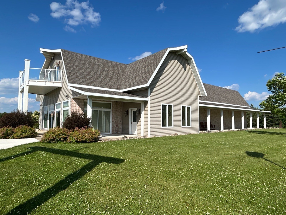 W4266 Happy Lane , Bonduel, WI, US
