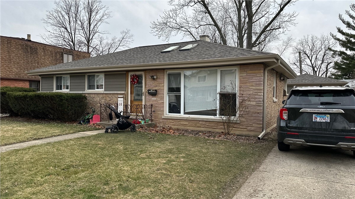 420 North Highview Avenue , Elmhurst, IL, US