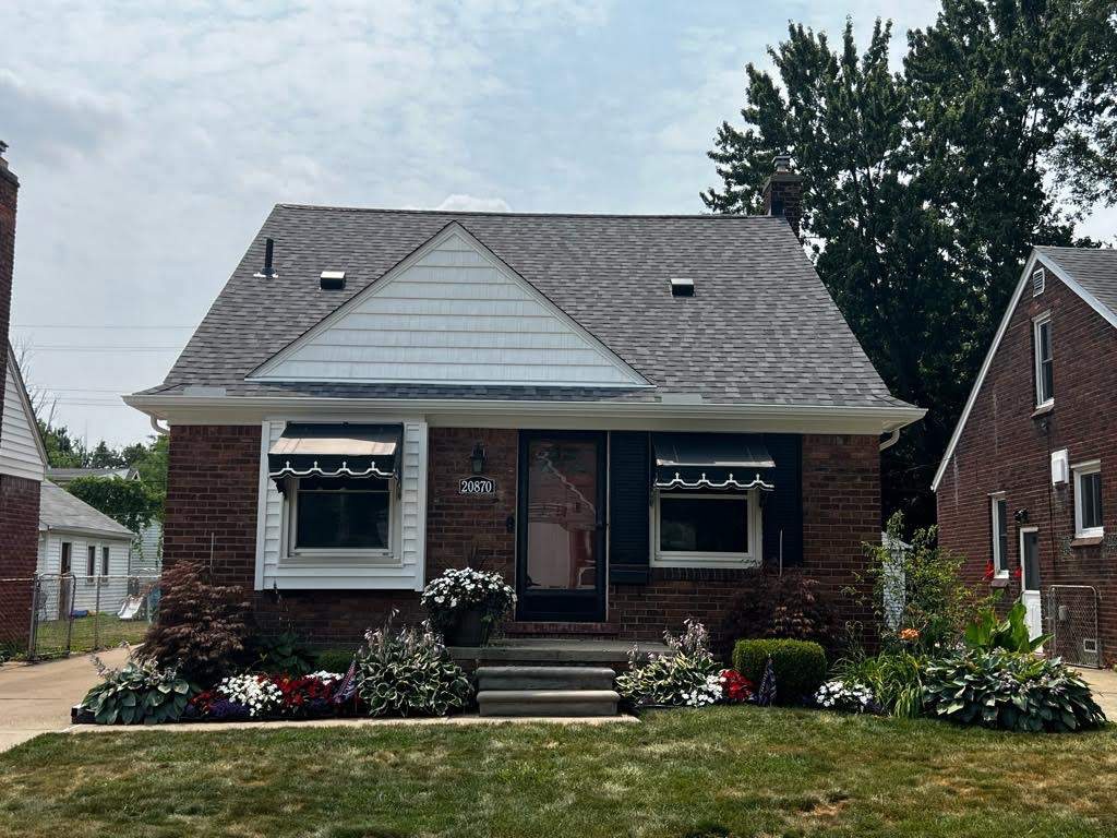 20870 Country Club Drive , Harper Woods, MI, US
