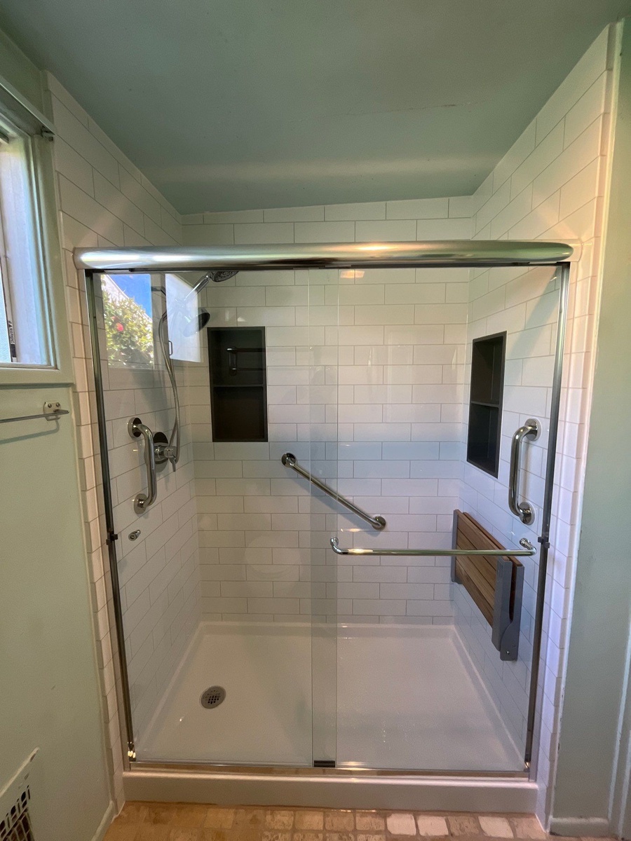San Diego, CA, 92109, US