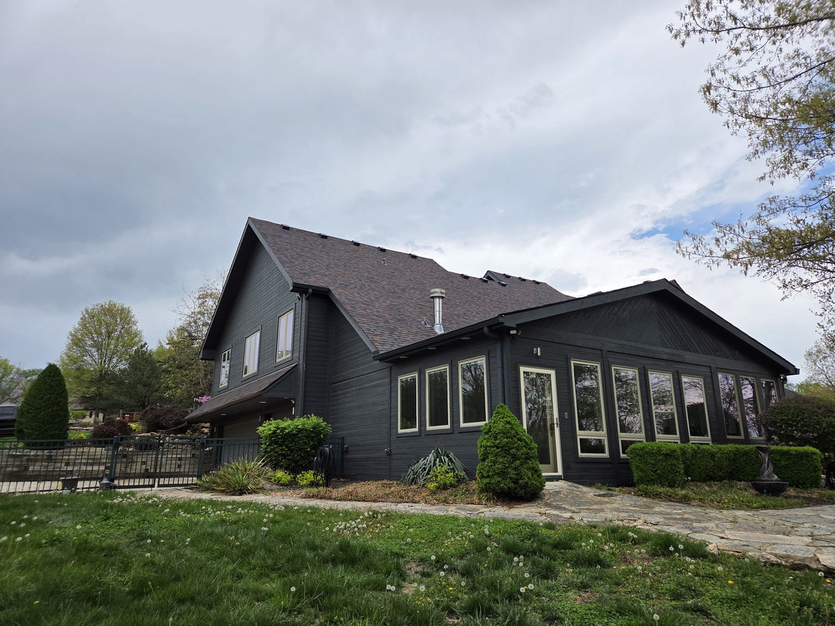 709 NW CEDAR CREEK LANE , LEES SUMMIT, MO, US