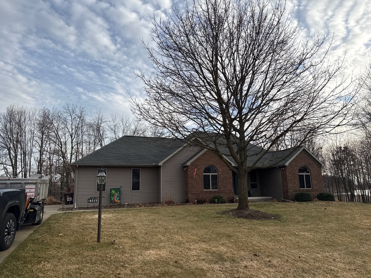 10225 Tims Lake Blvd , Grass Lake, Michigan, US