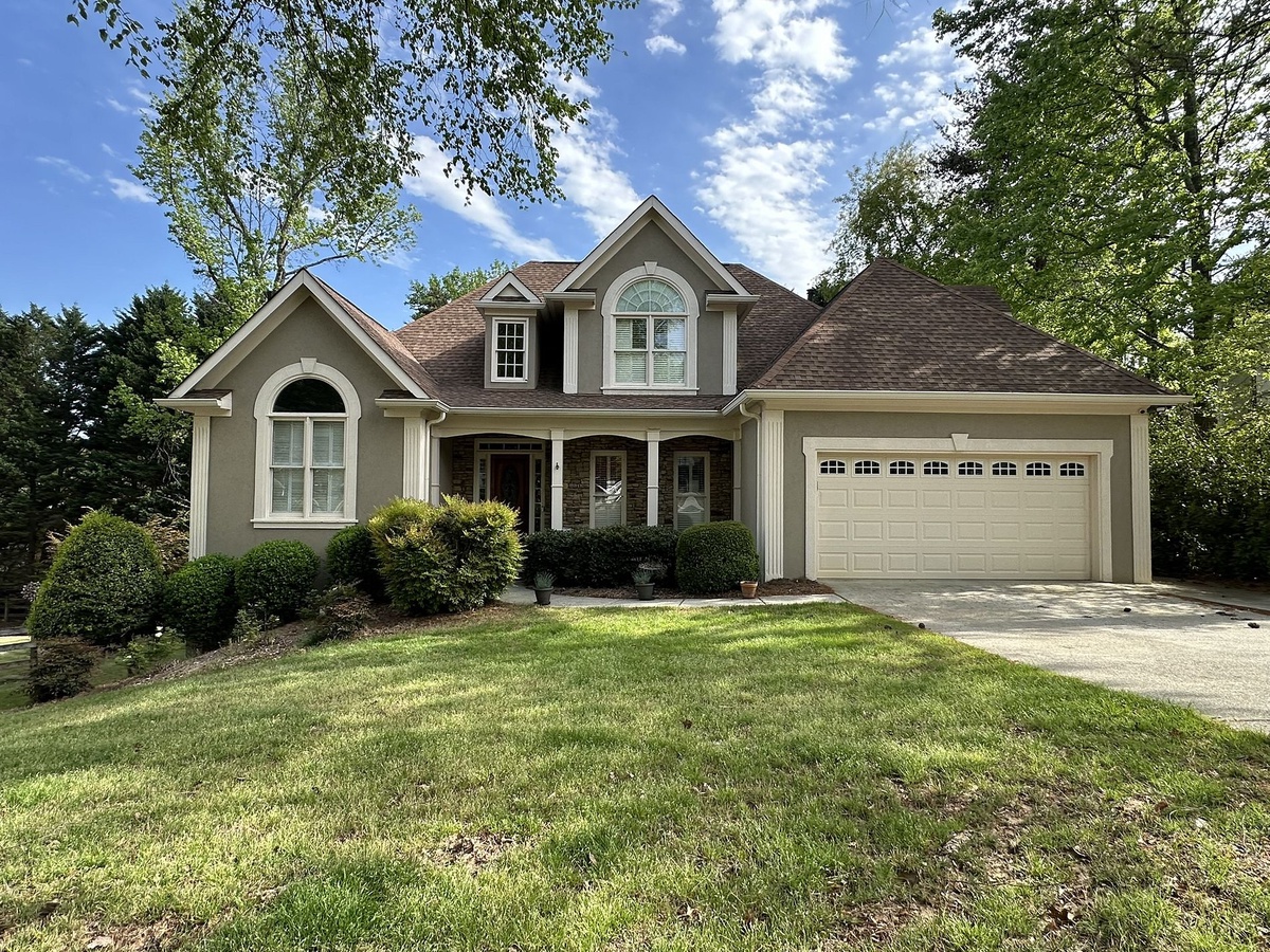 3495 White Fox Lane , Suwanee, GA, US