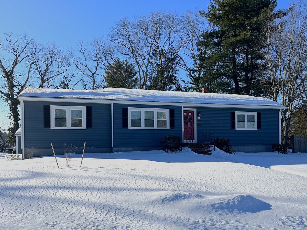 56 Mount Pleasant Avenue , Holbrook, MA, US
