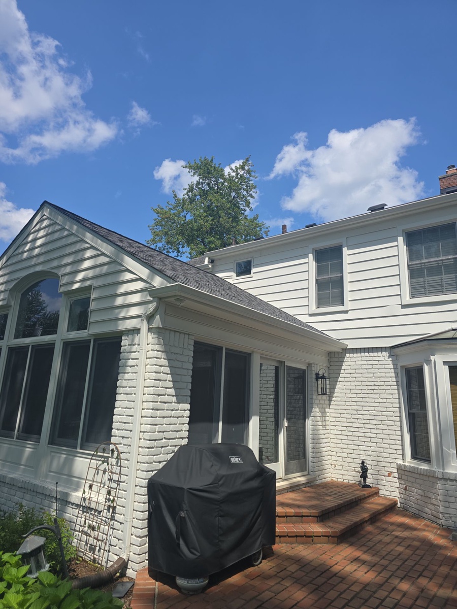 1715 Cedar Hill , Royal Oak, MI, US