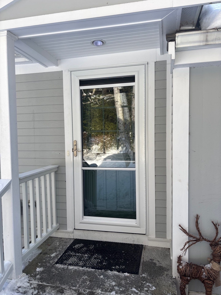 28 Block Drive , Brentwood, NH, US