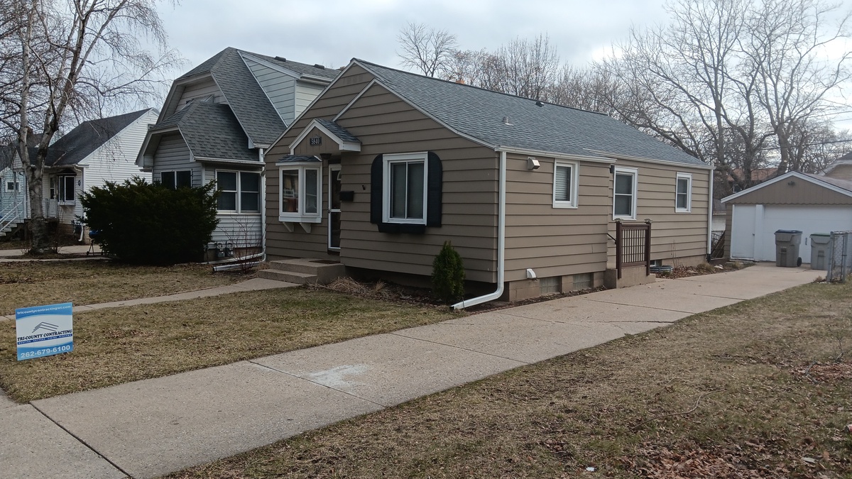 5840 North 38th Street , Milwaukee, WI, US