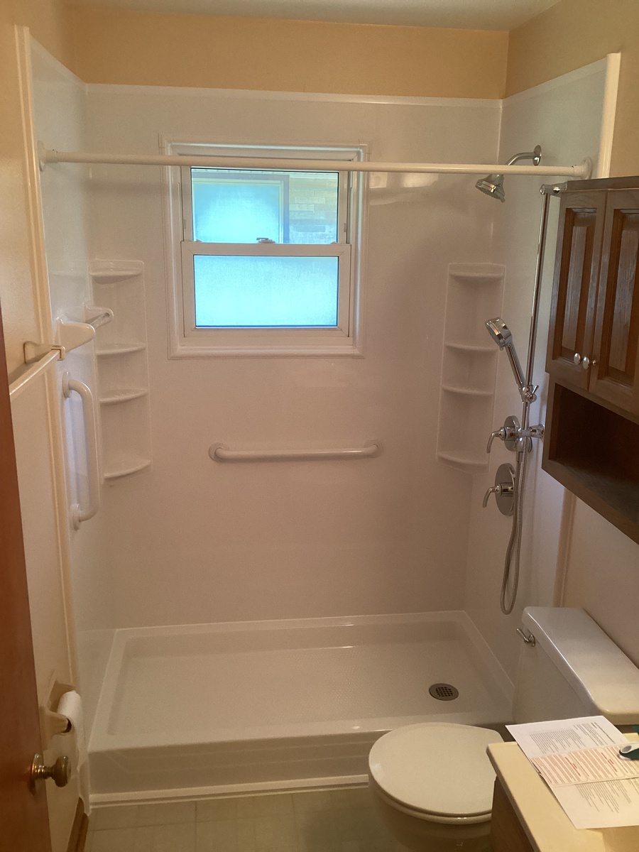 Milwaukee, WI, 53221, US