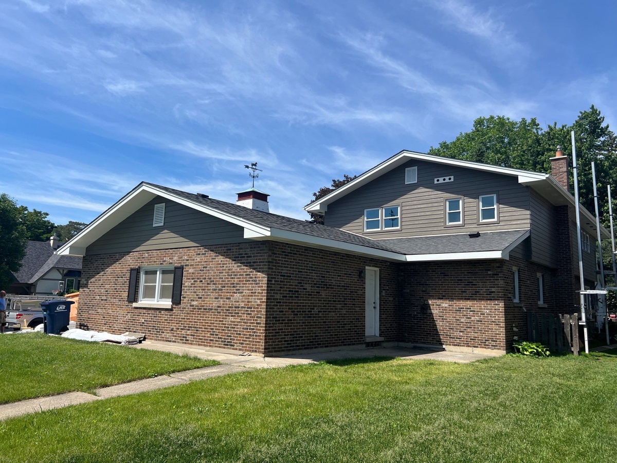 50 Maple Street , Clarendon Hills, IL, US
