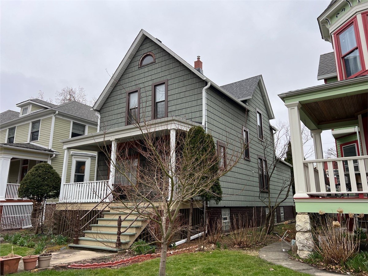2544 North Bernard Street , Chicago, IL, US