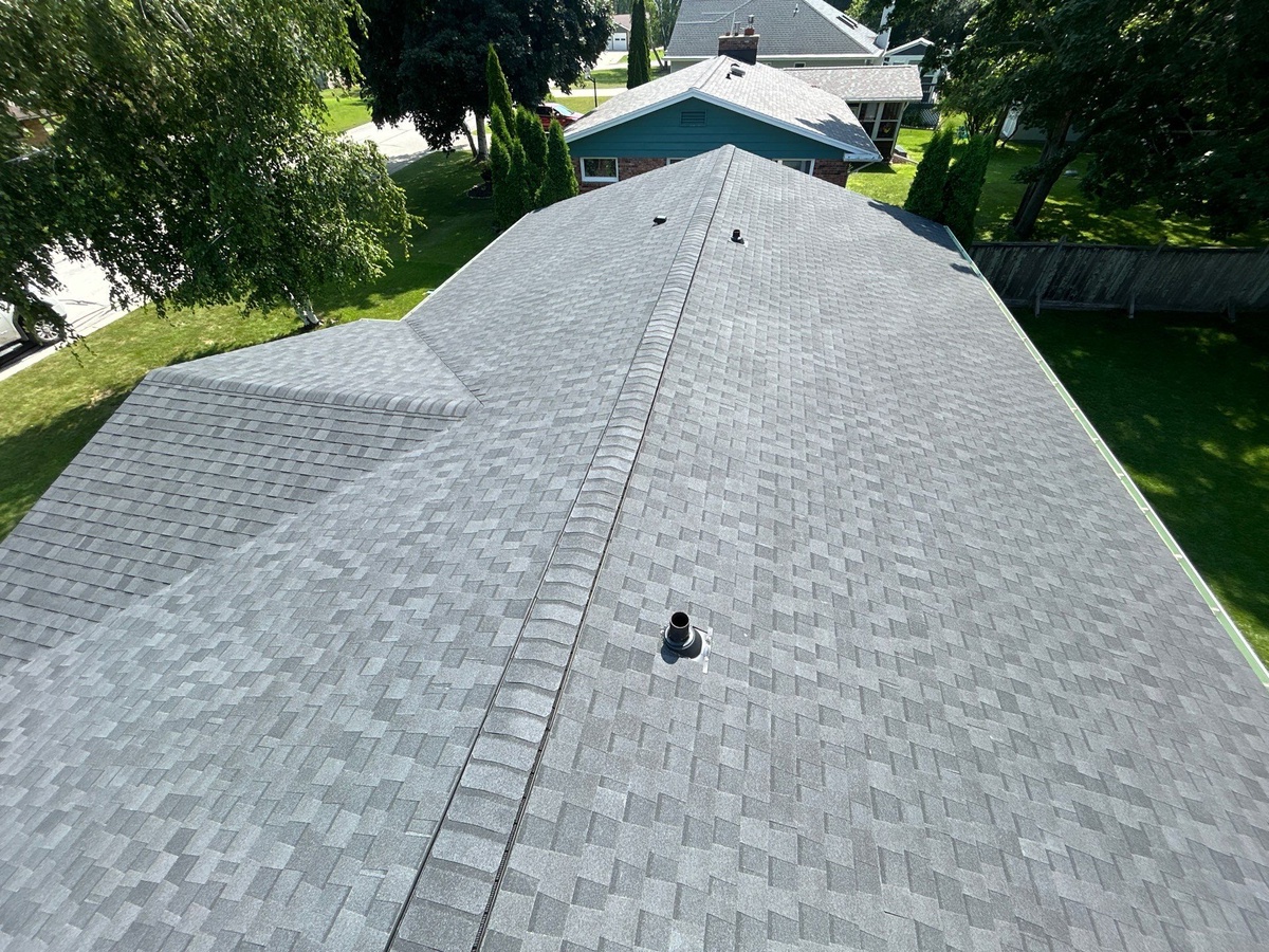 225 Crestwood Dr , Sheboygan Falls, WI, US