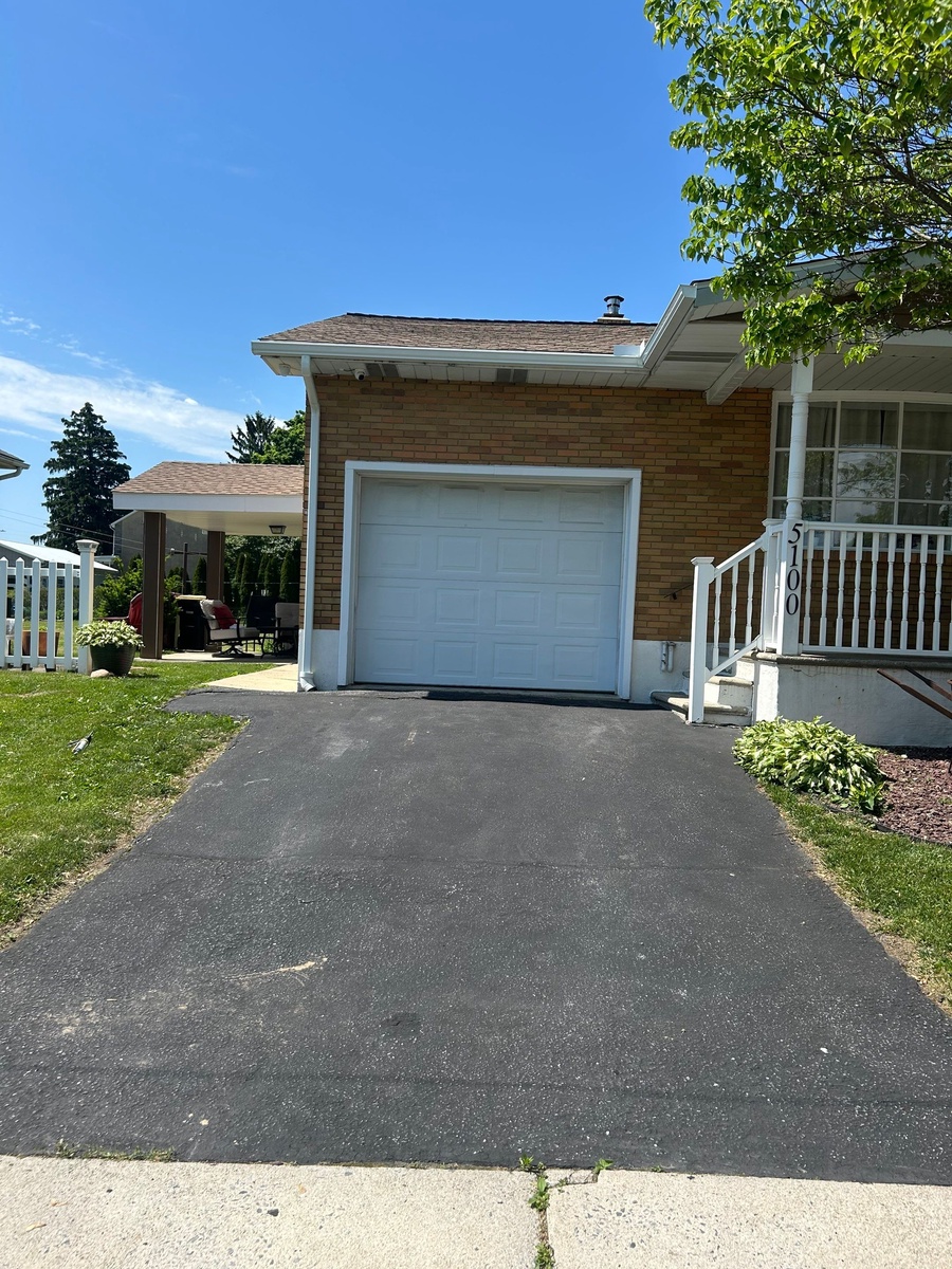 5100 Dewey Street , Cementon, PA, US