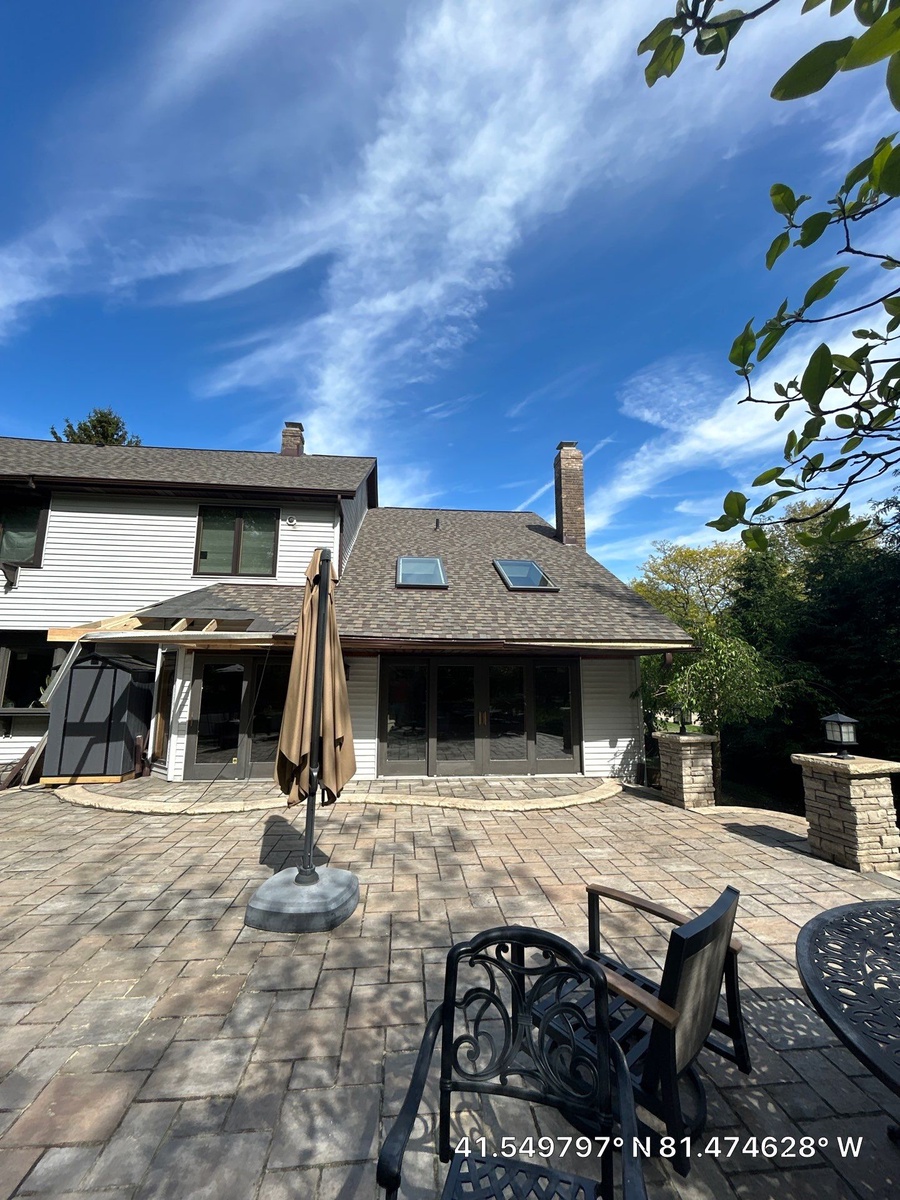 588 Williamsburg Drive , Highland Heights, OH, US