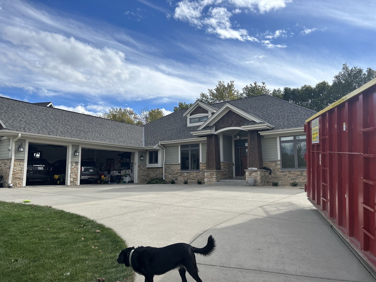 N25W27137 Orchard Lane , Pewaukee, WI, US