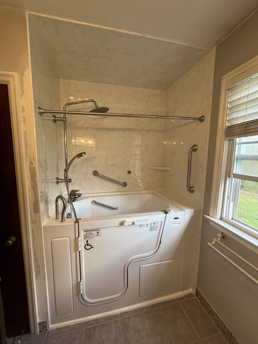 Charleston, WV, 25304, US