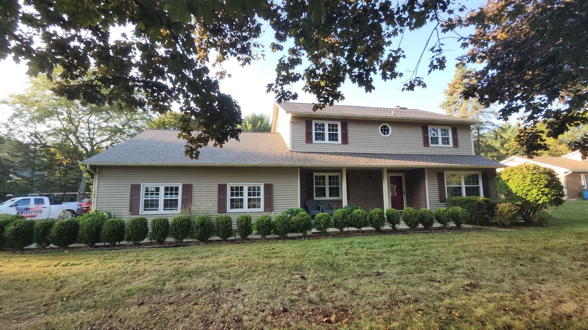 7566 Cobblewood Drive , Kalamazoo, MI, US