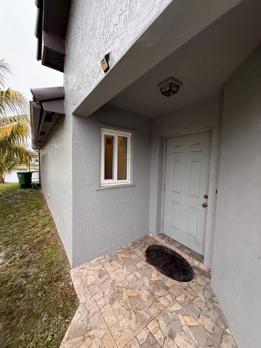 6971 Northwest 69th Court , Tamarac, FL, US