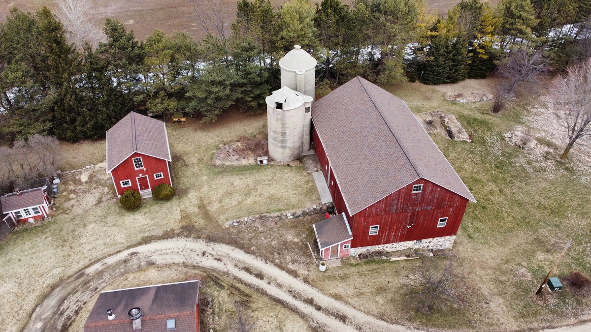 4027 Mayfield Road , Jackson, WI, US