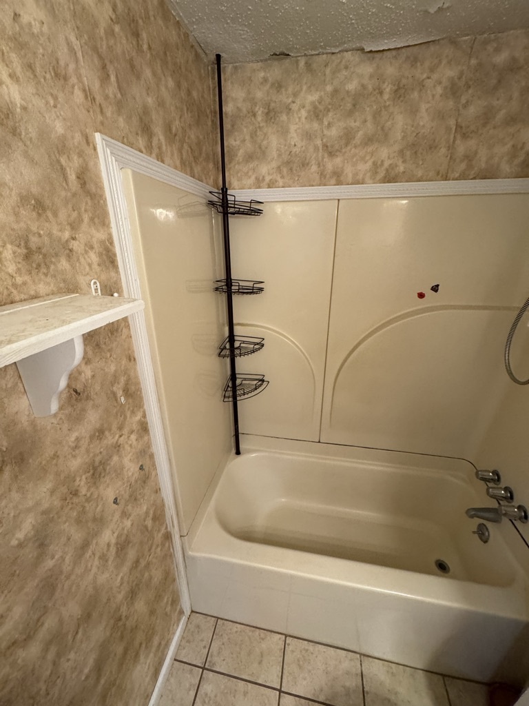 9424 Hall Road , Grand Bay, AL, US
