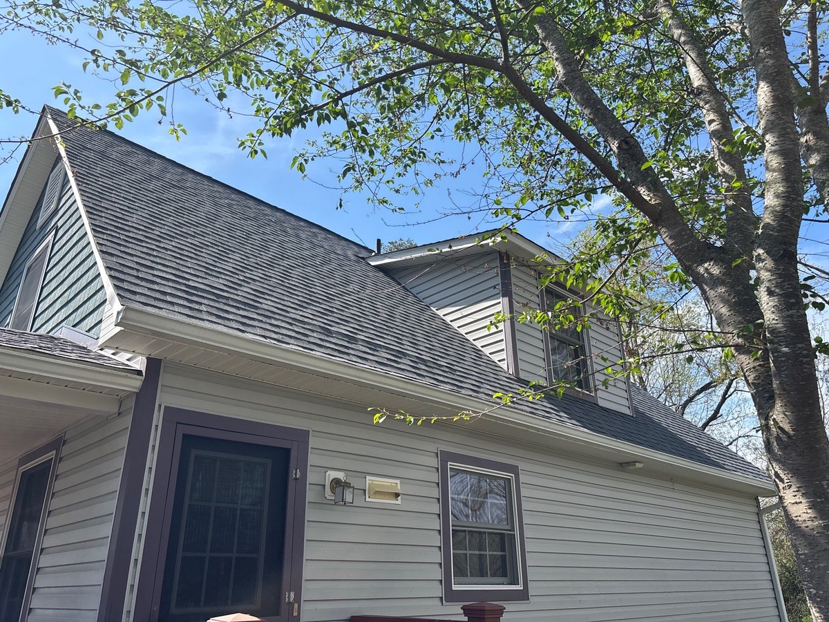 48 Mardell Circle , Asheville, NC, US