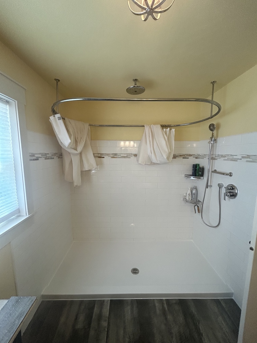 719 North Broadway , Green Bay, WI, US